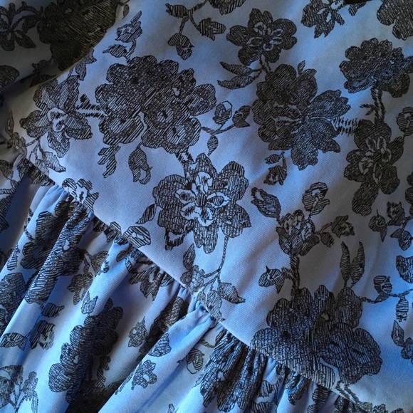 B Darlin Floral dress - Picture 5 of 6